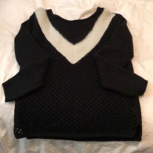Trouve Black sweater with front classic pattern